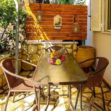 Aggeliki's Hideaway *